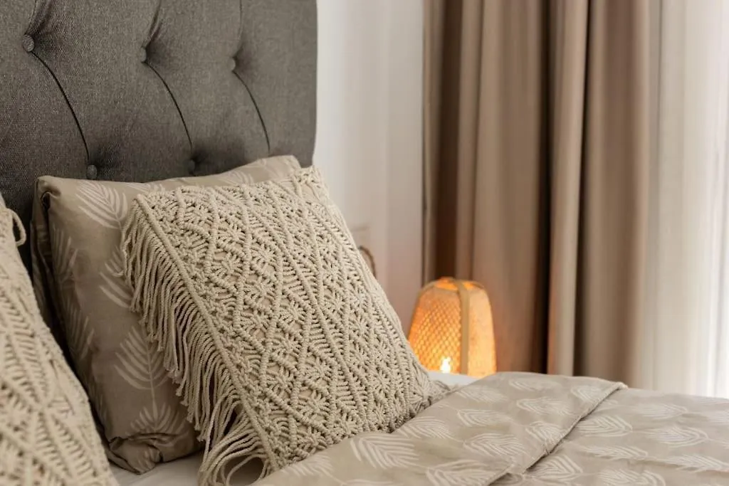 The Cozy Apartment At One80 Suites, Estepona Spain