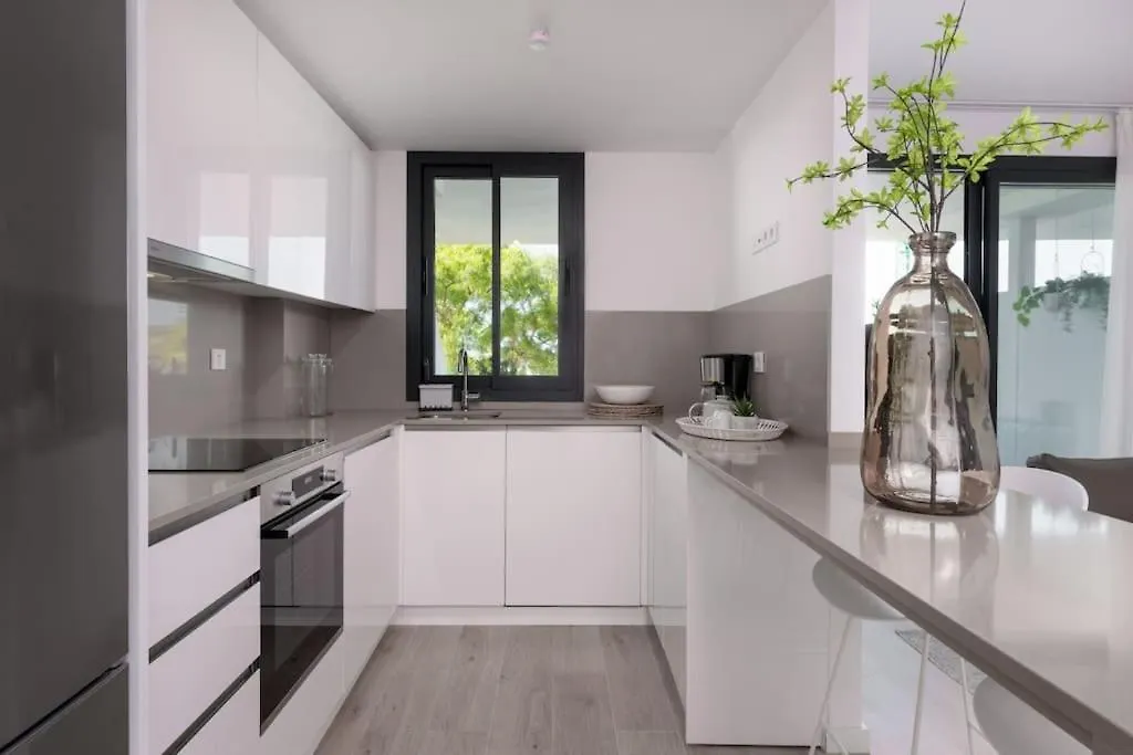 The Cozy Apartment At One80 Suites, Estepona