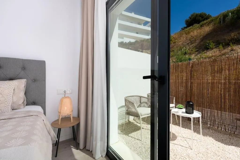 The Cozy Apartment At One80 Suites, Estepona 0*,  Spain